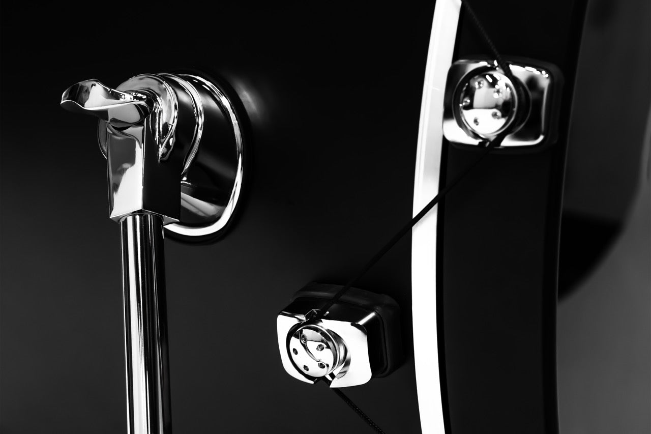 Close up Dialtune bass drum spurs